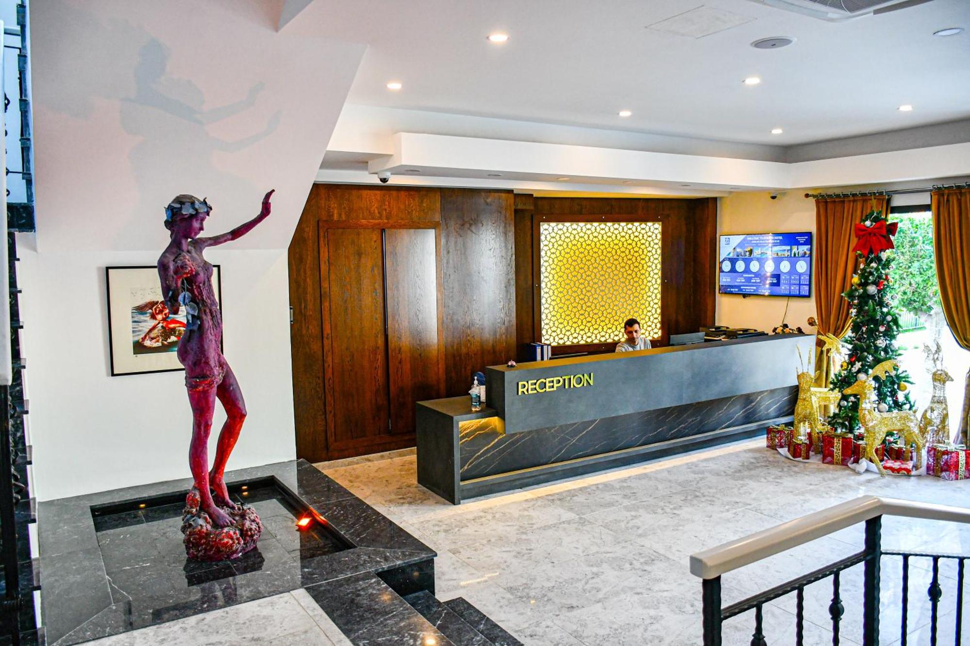 Dorana Hotel Kyrenia  Exterior foto
